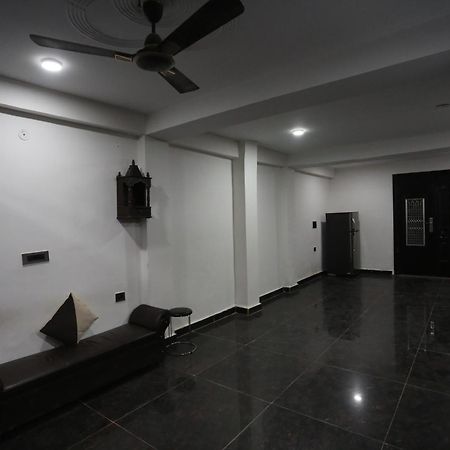 Hotel Twamev Couple Friendly Laxmi Nagar New Delhi Eksteriør billede