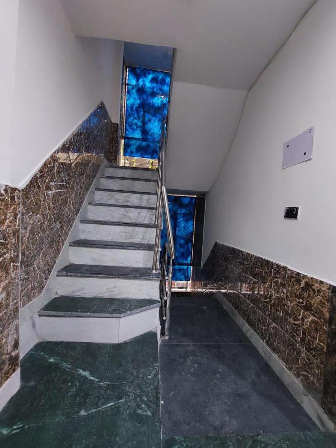 Hotel Twamev Couple Friendly Laxmi Nagar New Delhi Eksteriør billede