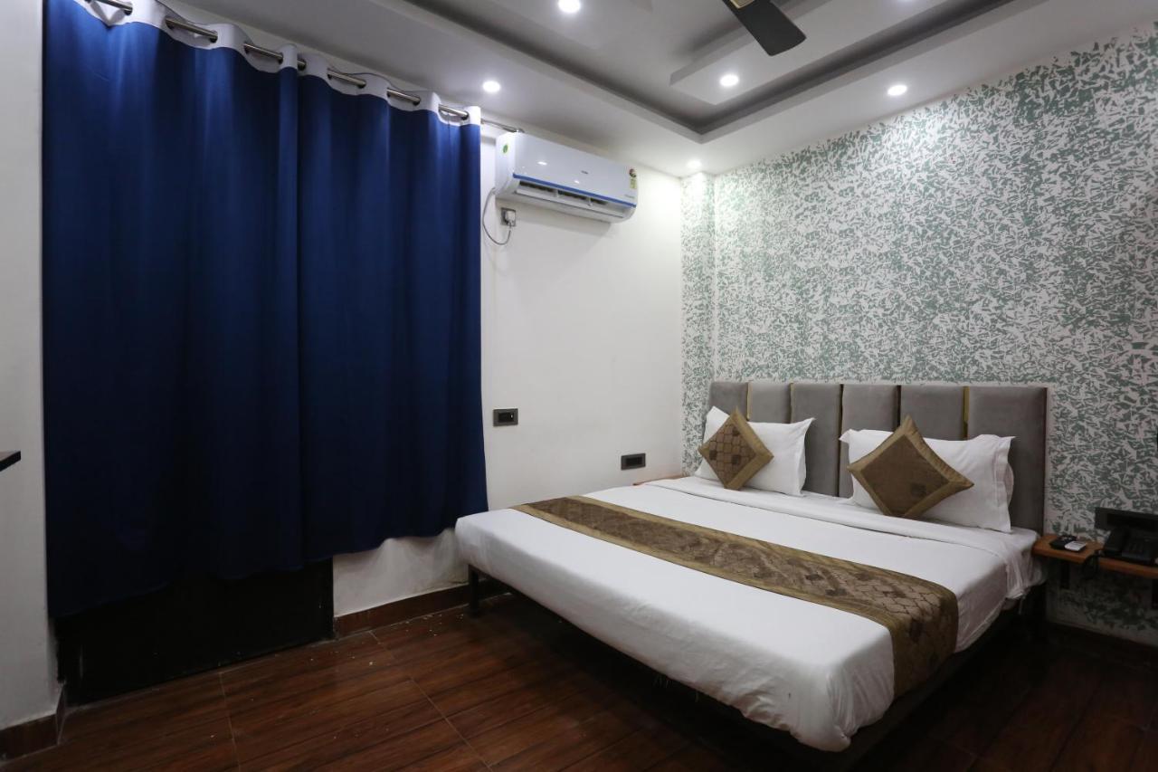 Hotel Twamev Couple Friendly Laxmi Nagar New Delhi Eksteriør billede