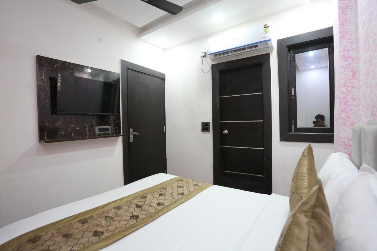 Hotel Twamev Couple Friendly Laxmi Nagar New Delhi Eksteriør billede