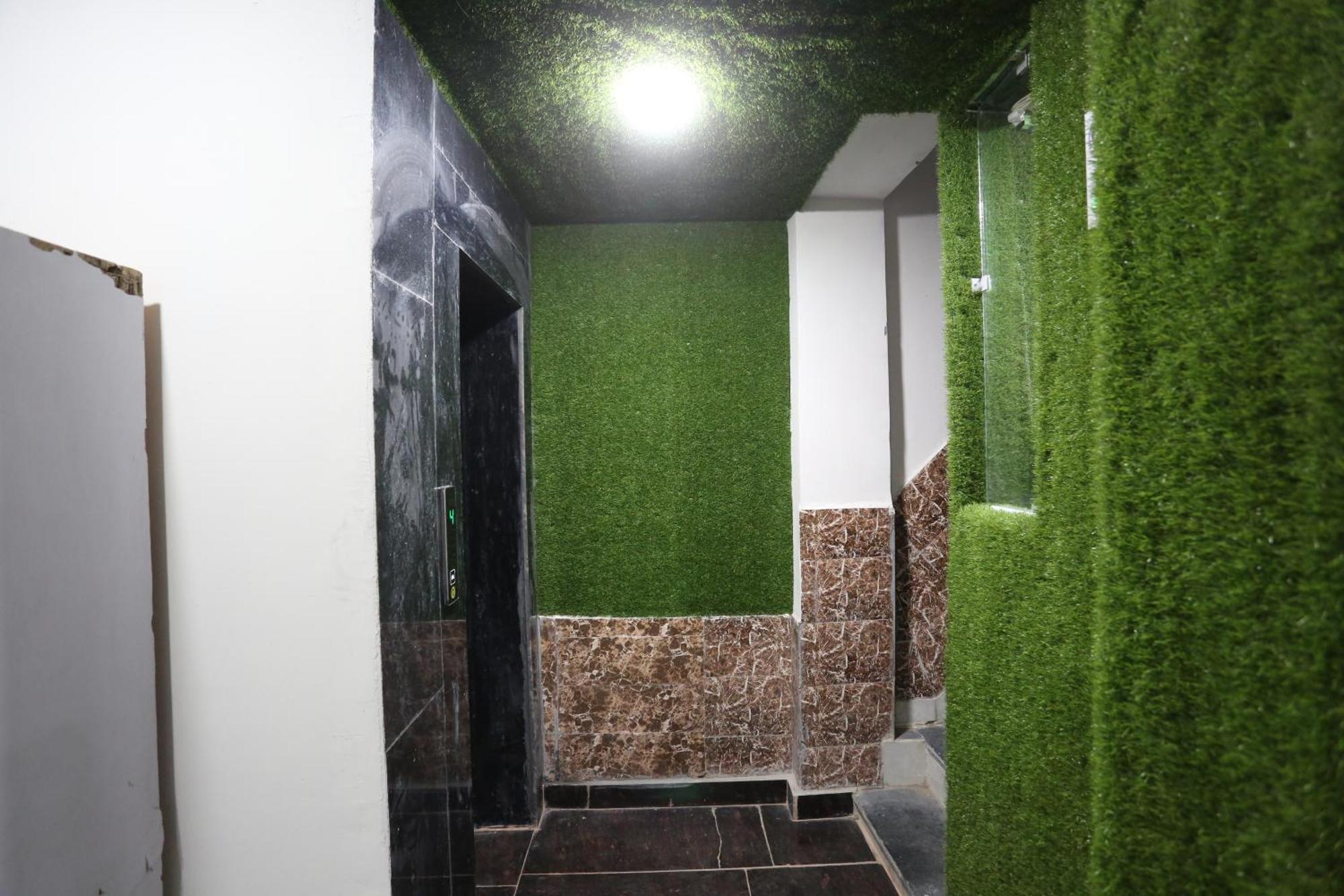 Hotel Twamev Couple Friendly Laxmi Nagar New Delhi Eksteriør billede