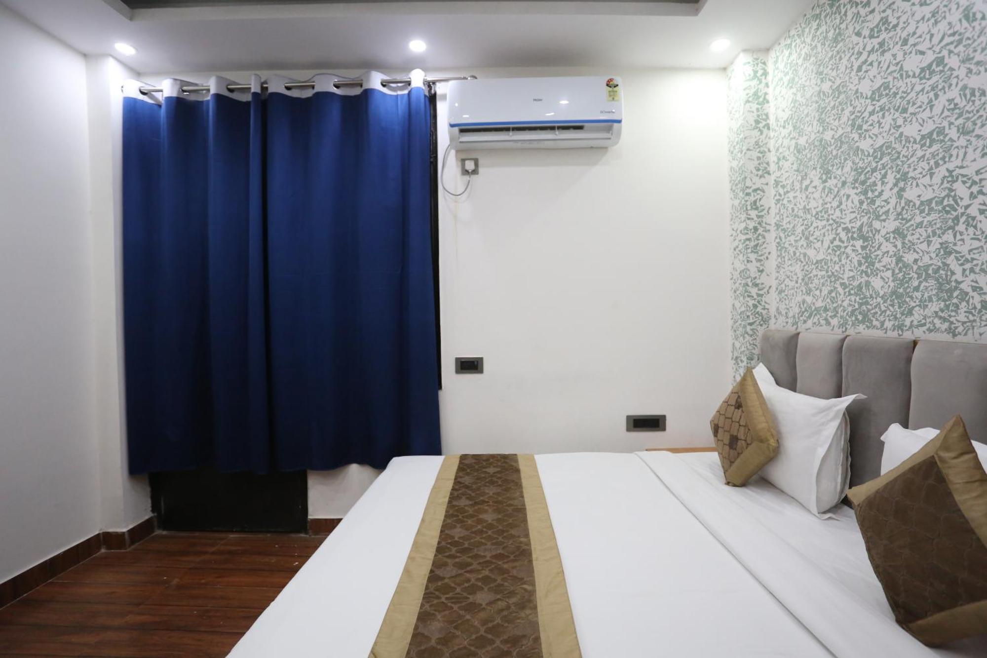 Hotel Twamev Couple Friendly Laxmi Nagar New Delhi Eksteriør billede