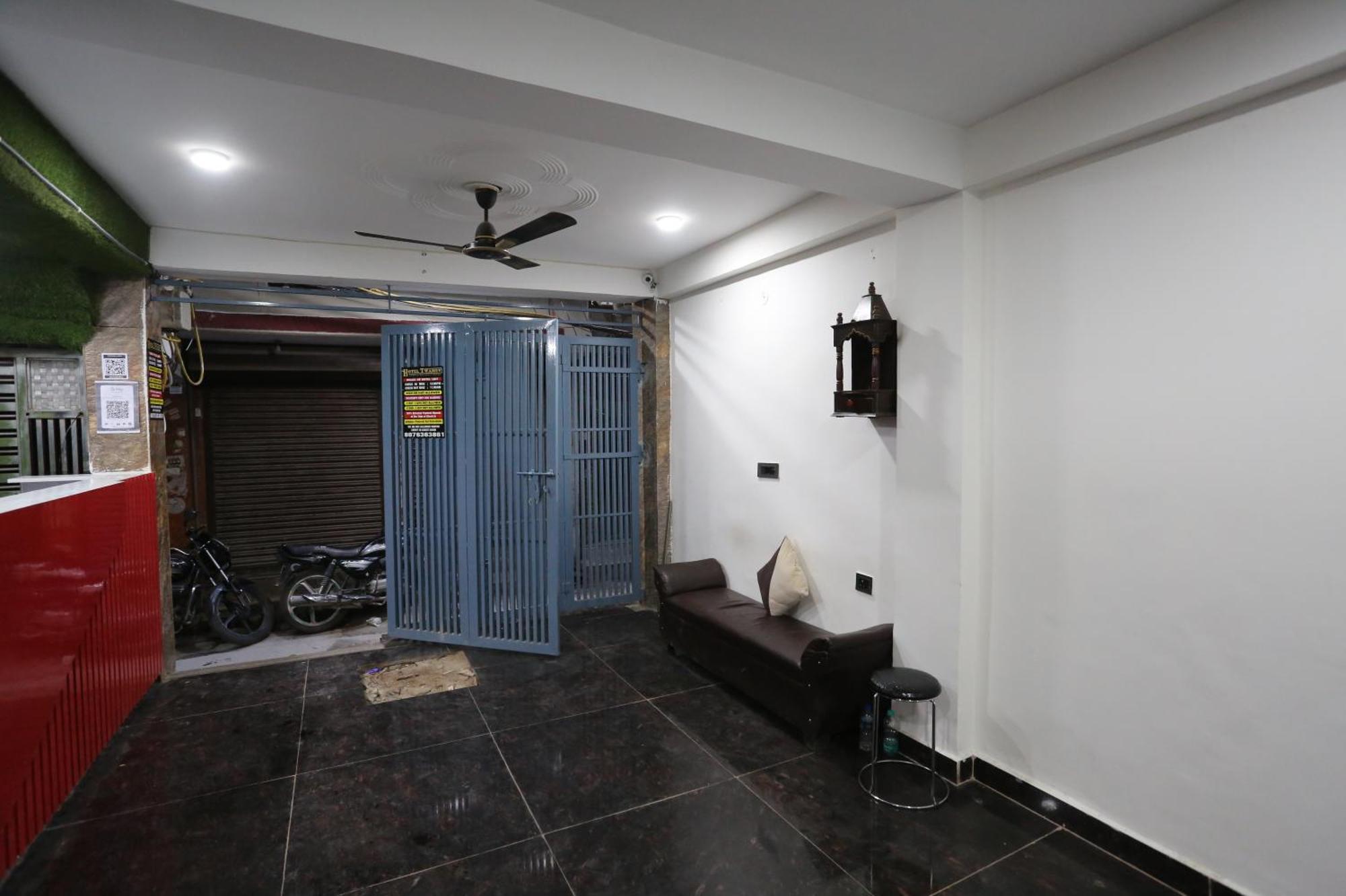 Hotel Twamev Couple Friendly Laxmi Nagar New Delhi Eksteriør billede